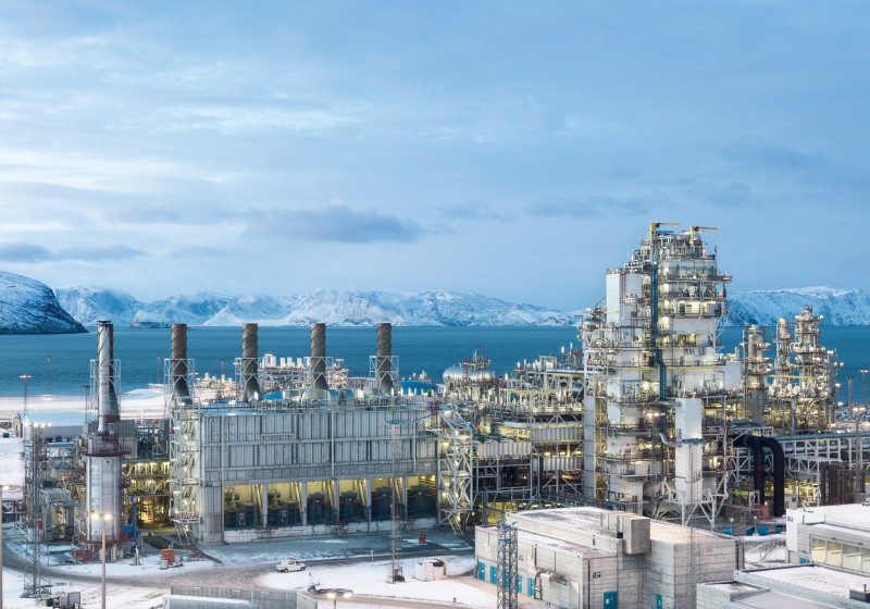 7) europes largest lng plant14_13538