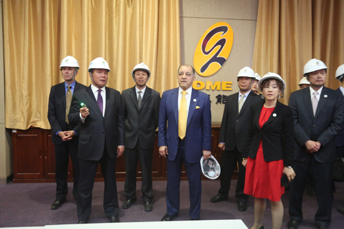 实地参观内蒙古公司生产中央控制室