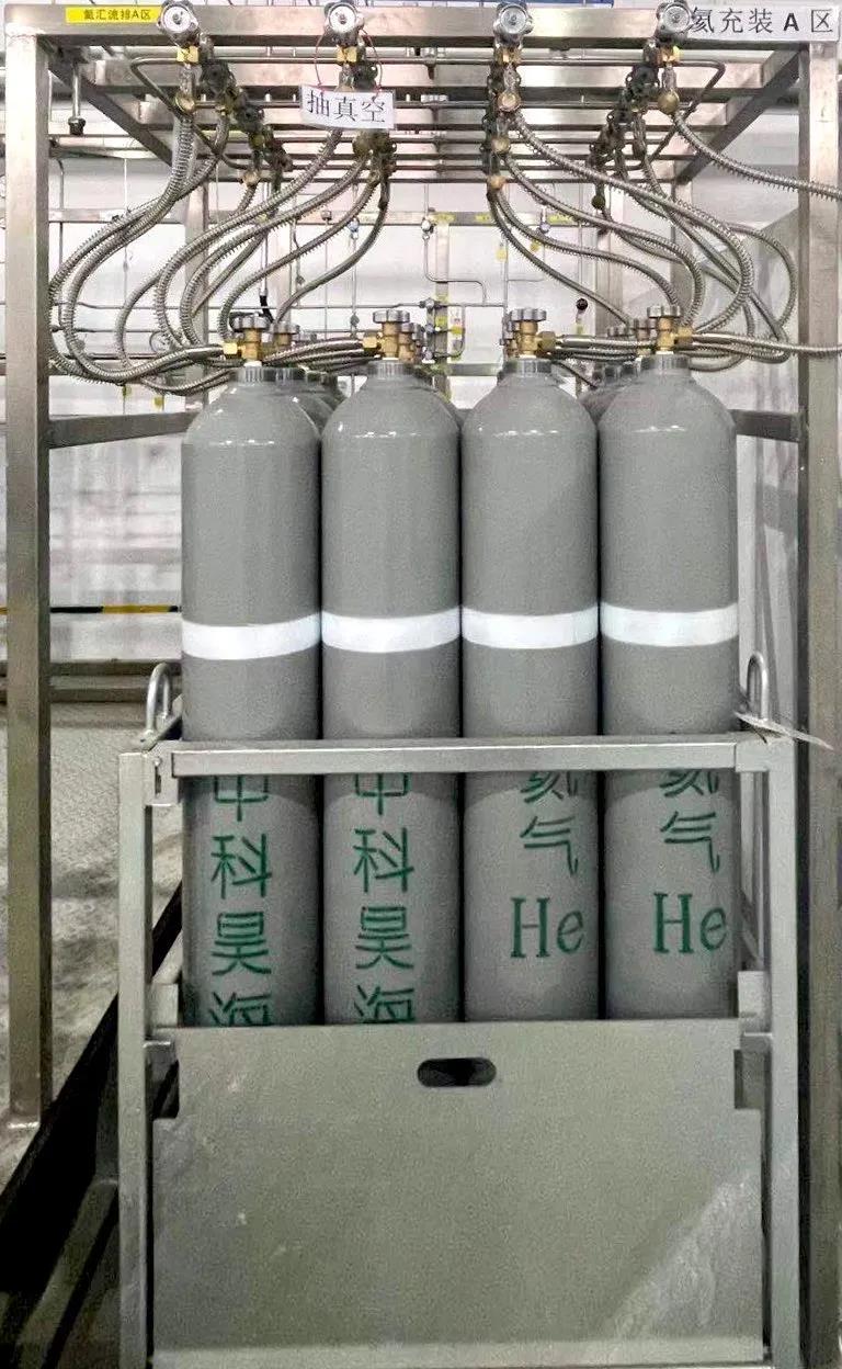 中科昊海氖氦精制装置产出氦气纯度99.9999%